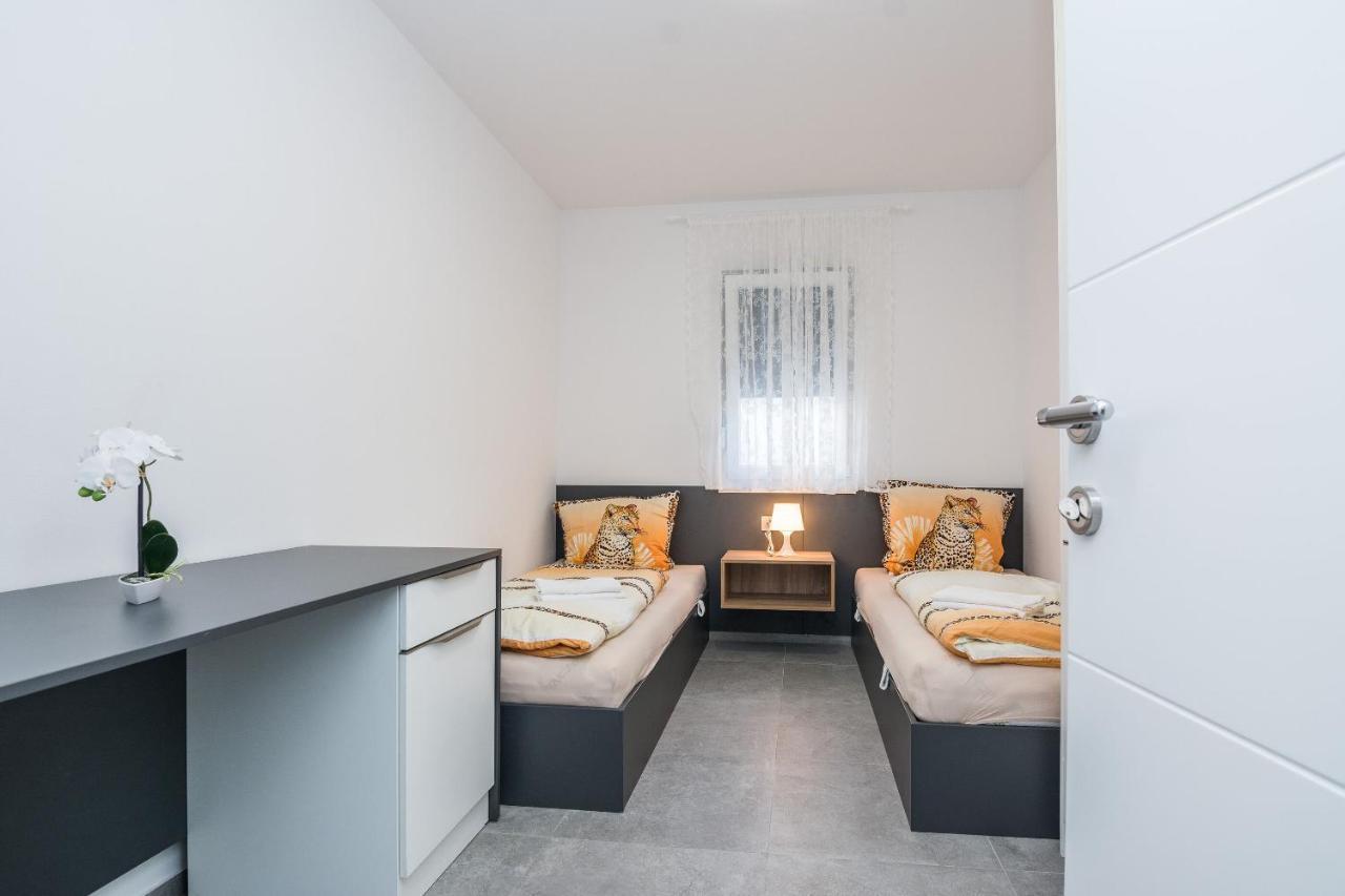 Apartment Spanic 1 Vir Eksteriør bilde