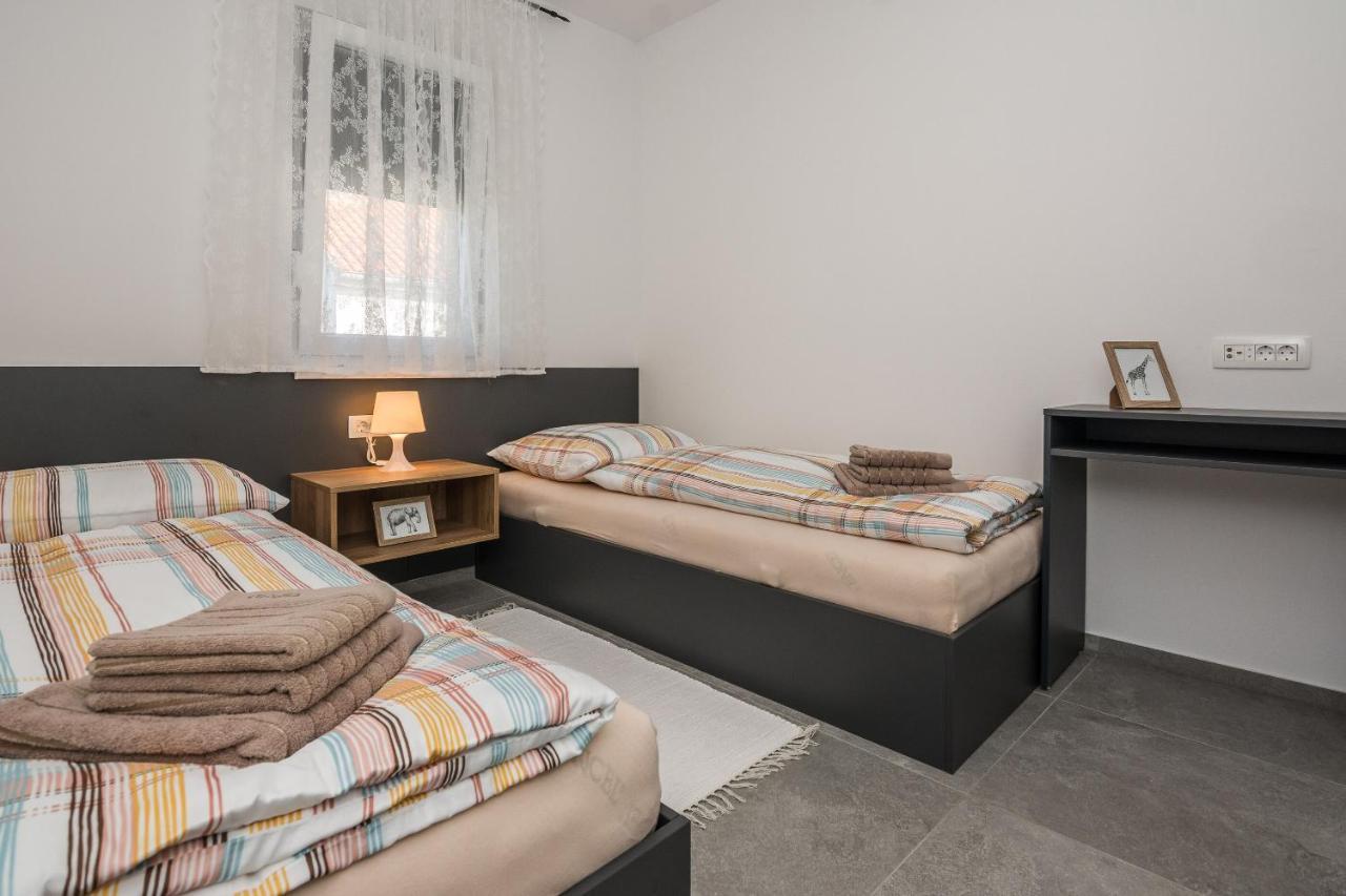 Apartment Spanic 1 Vir Eksteriør bilde